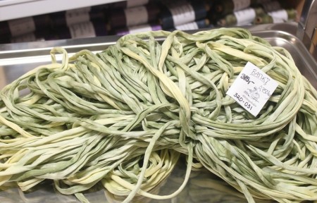 Trikåtrase bunt batikk, gulgrønn. 0,75 kg